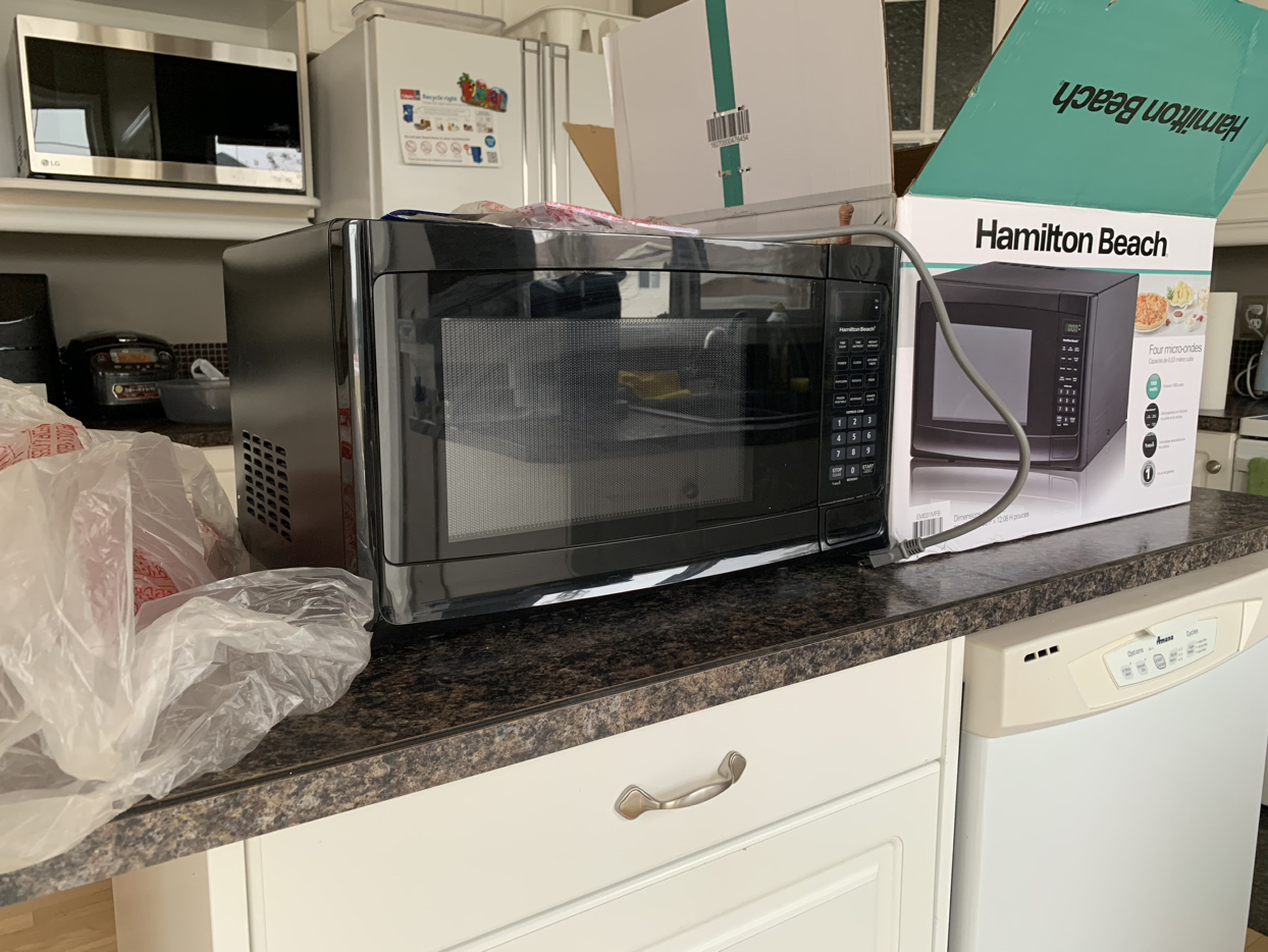 Hamilton Beach Microwave - Still under warranty