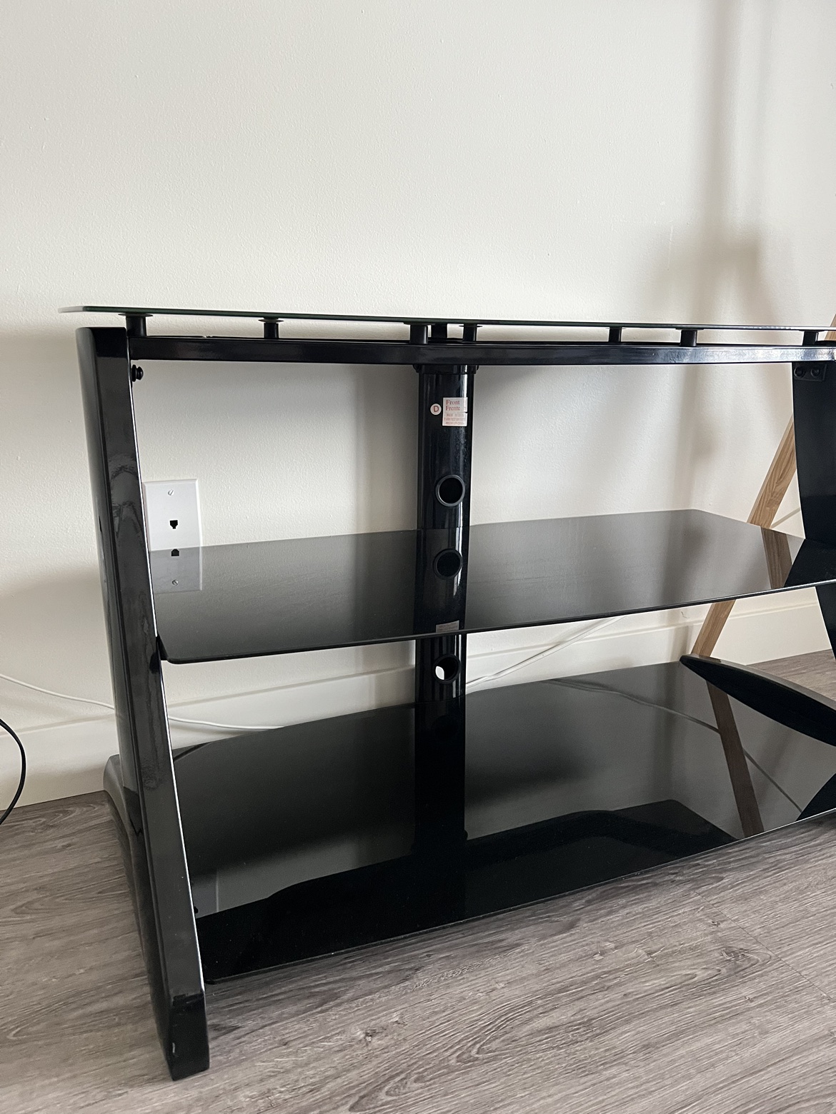TV stand - photo 2