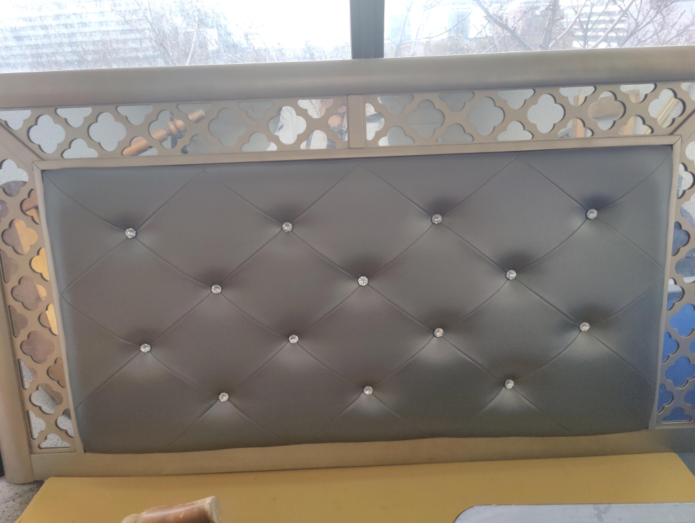 Beautiful Headboard /Leather & Mirrored 00 AA 11 pp eêqq