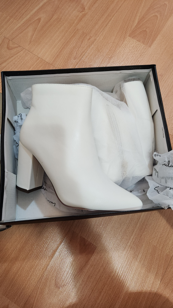 white heeled booties - photo 2