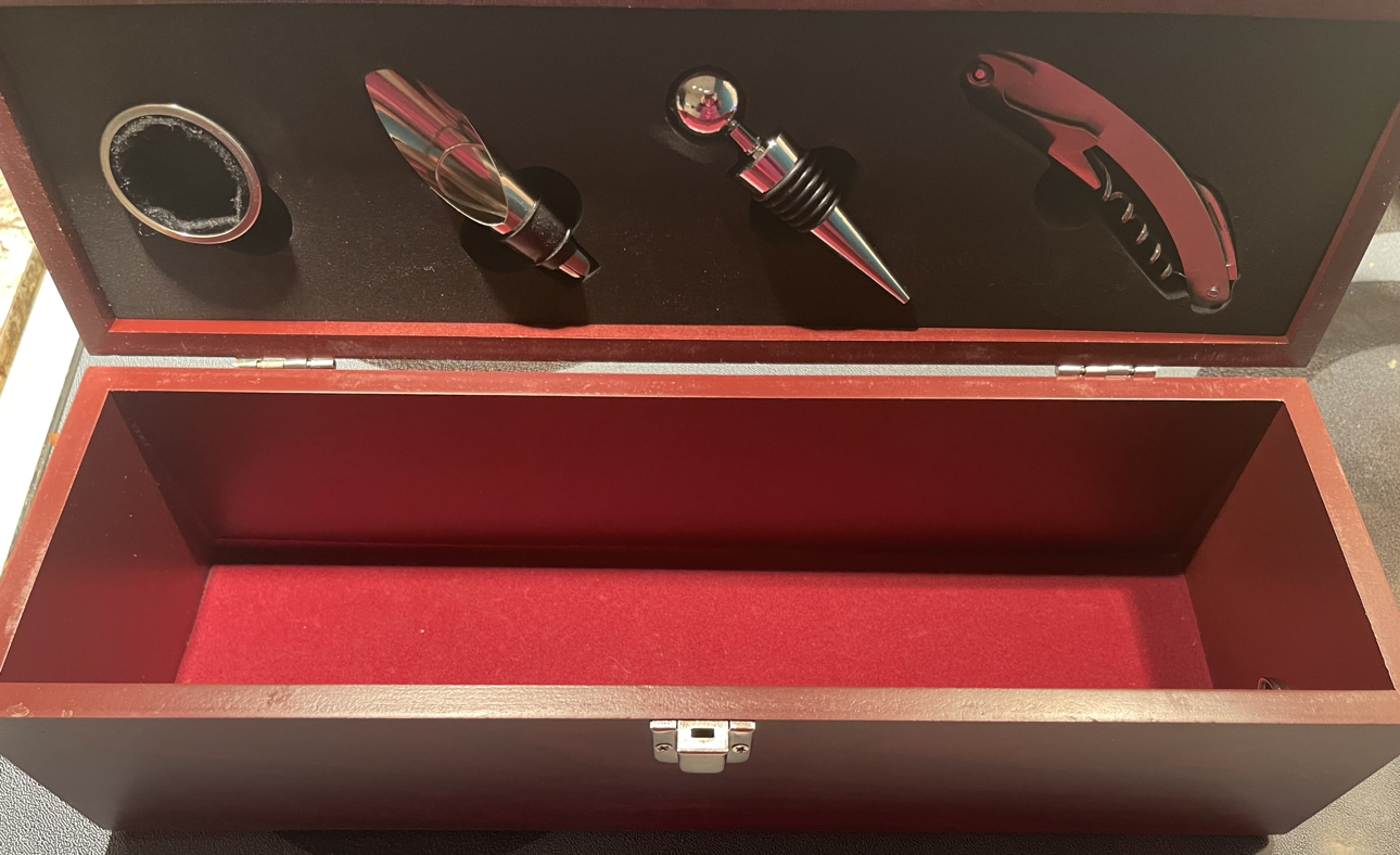 Wine Box #Freecycle - photo 4