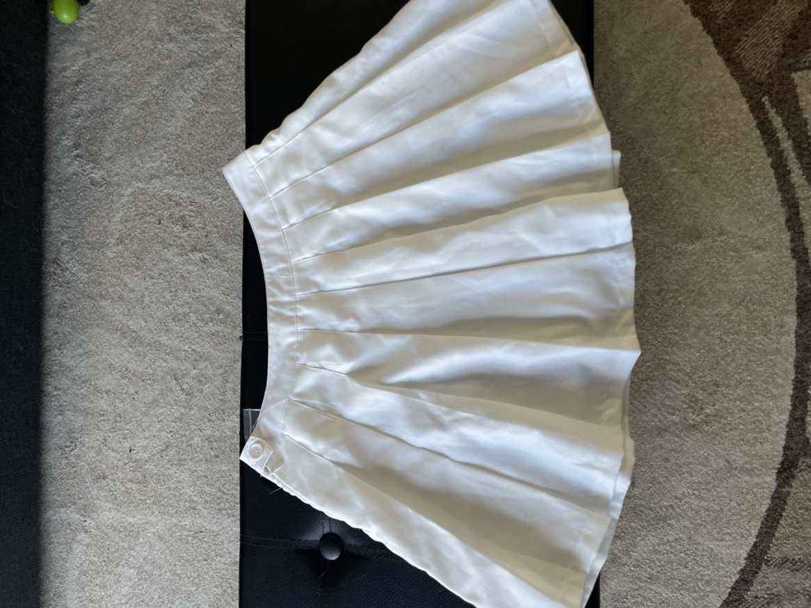 White skirt thumbnail