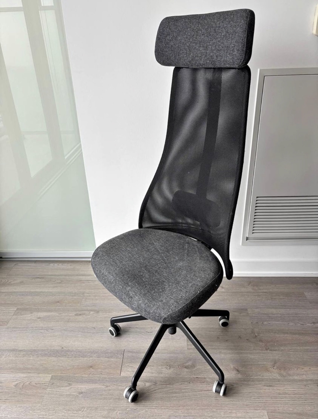 IKEA Chair JÄRVFJÄLLET (Retail price $329)