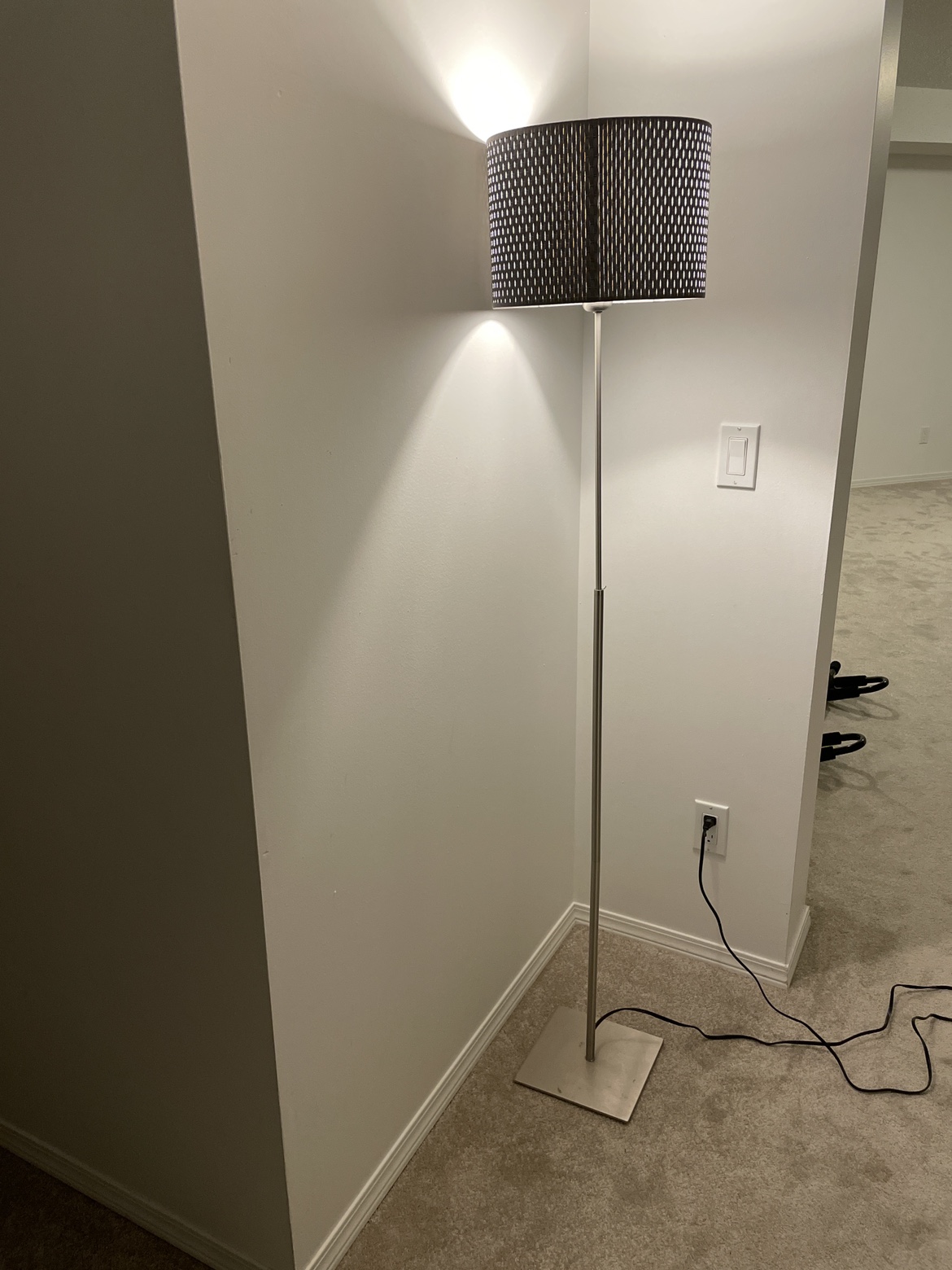 Grey shade floor lamp - photo 3