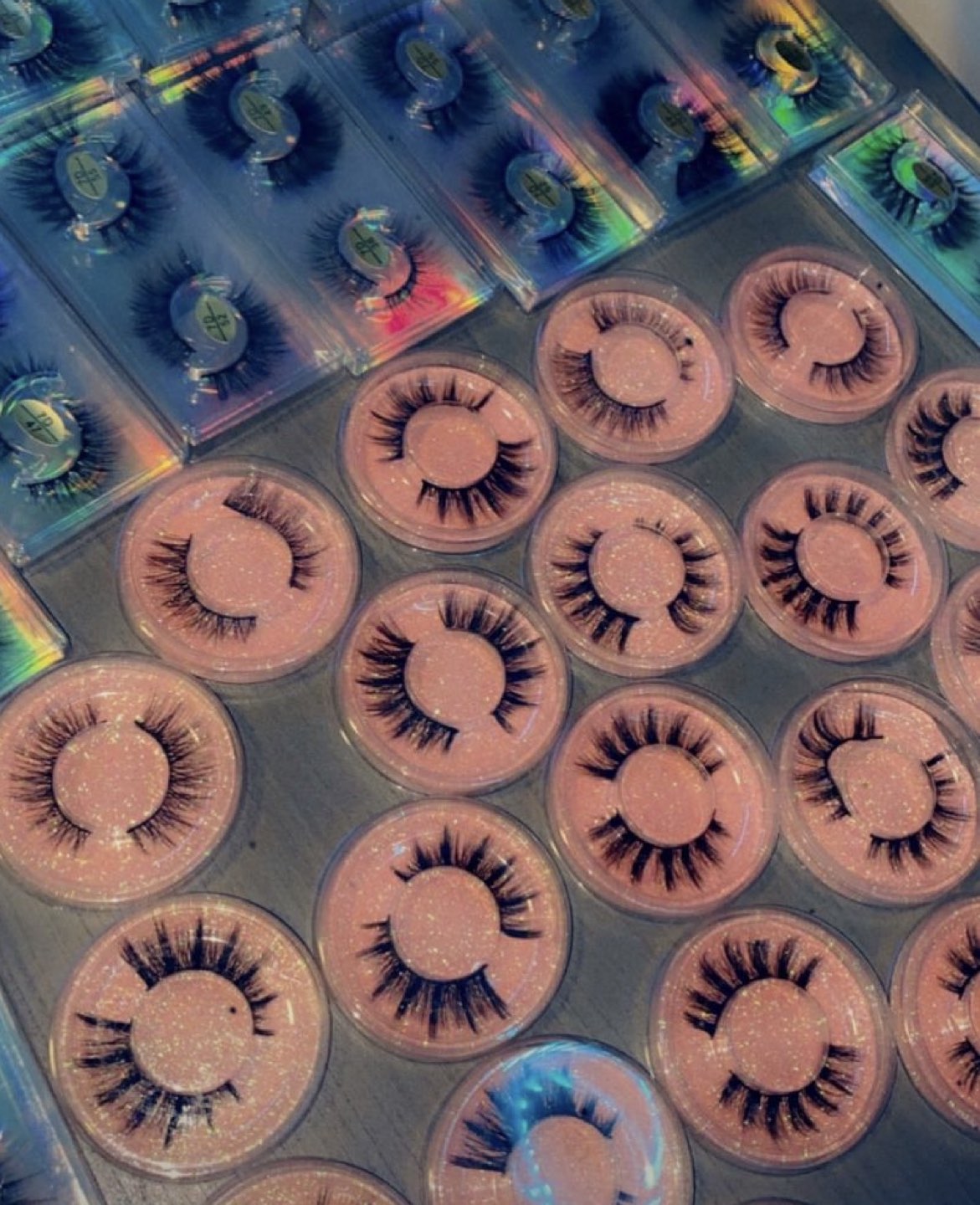 Fake lashes! Can get in bulk or individually! thumbnail