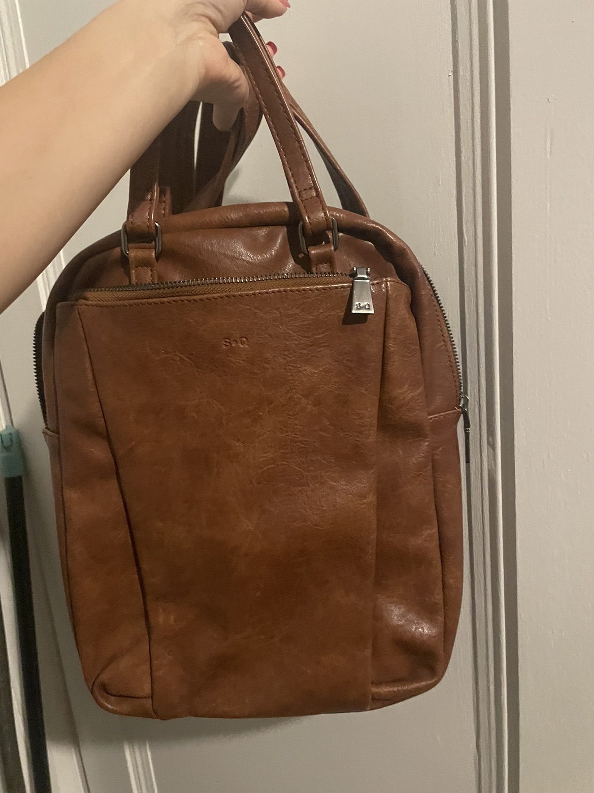 Women backpack image indicator(3)