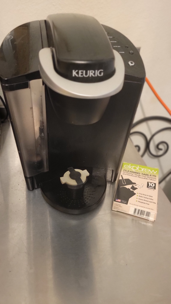 Keurig Machine with reusable filter, etc. #freecycle thumbnail