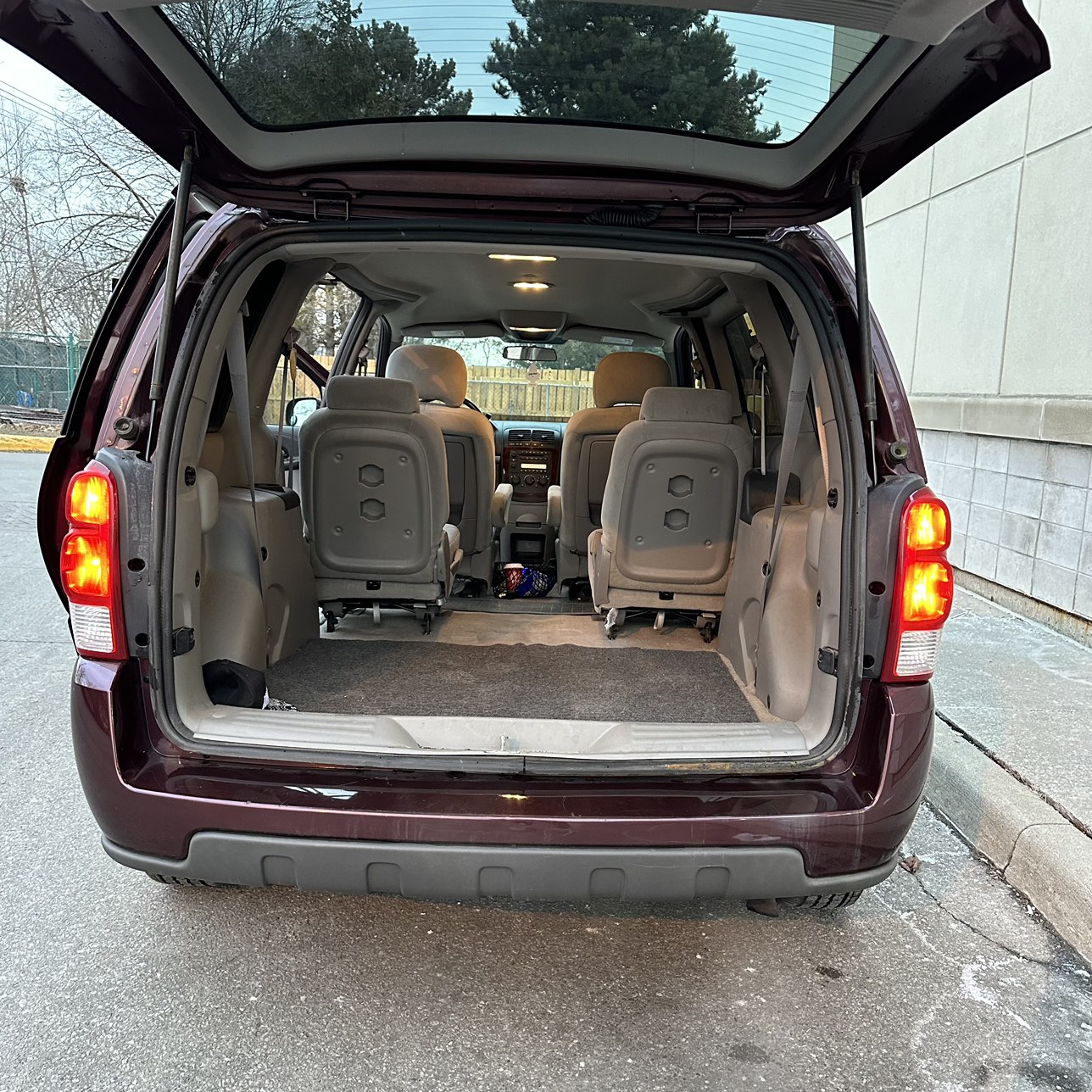 Caravan Chevrolet for sale thumbnail