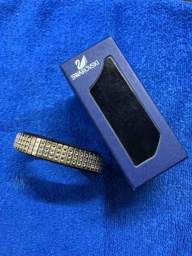 Swarovski bracelet image indicator(2)