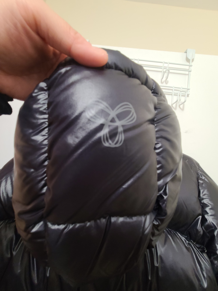 QUICK SALE  Artizia shine super puff coat image indicator(4)