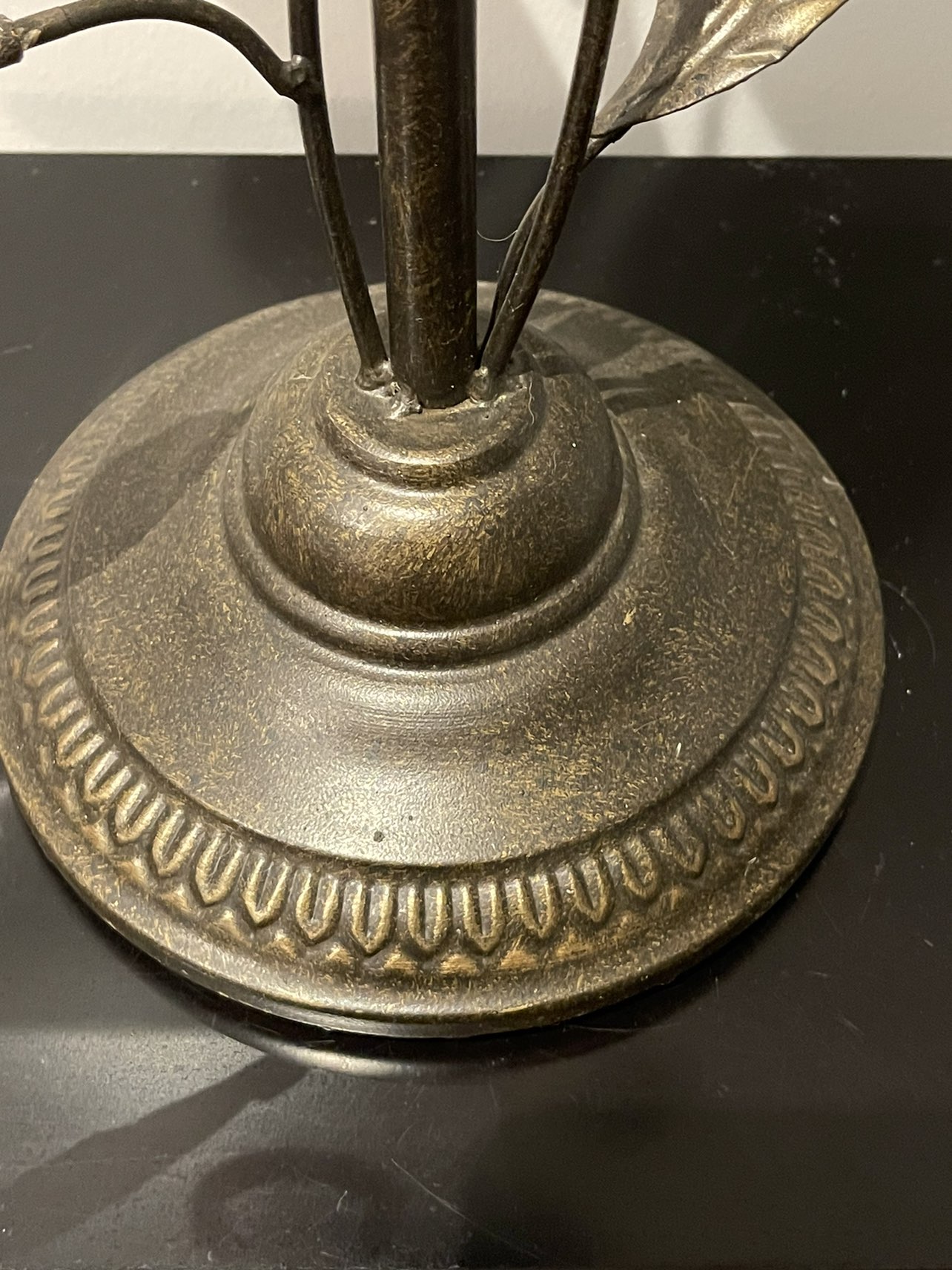 Decorative metal candle holders image indicator(4)