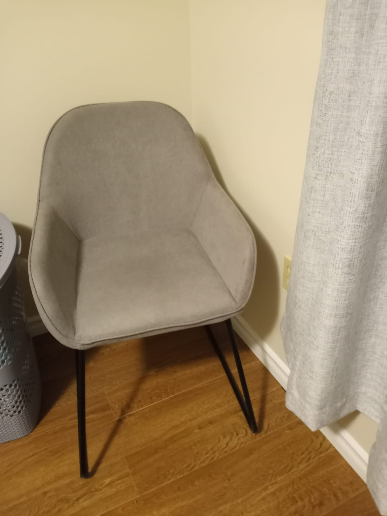 chair thumbnail