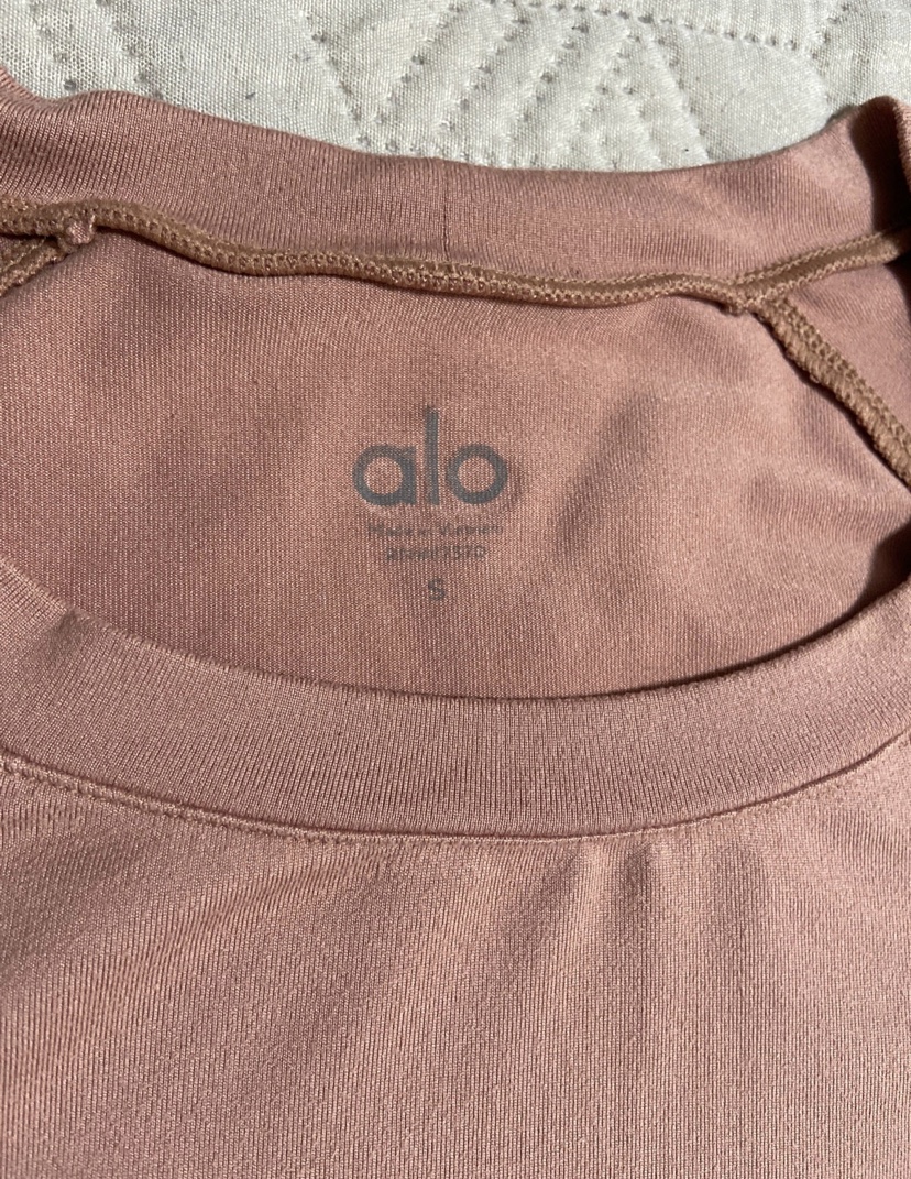 Alo Long Sleeve Crop Top - photo 2