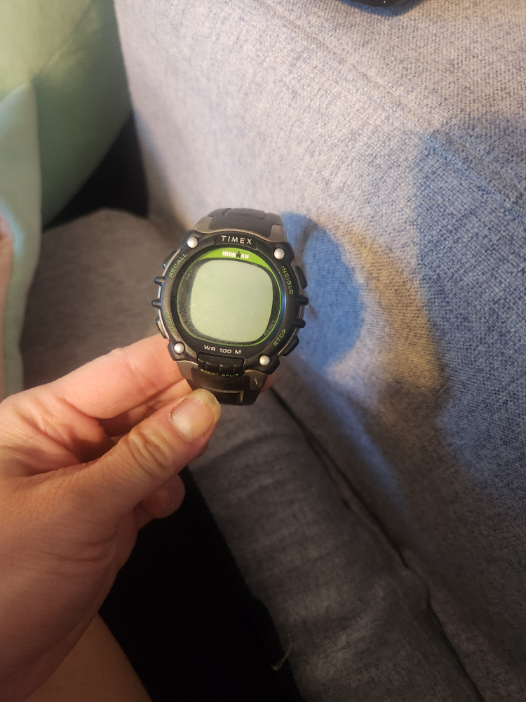 IRONMAN Classic 100 Full-Size Resin Strap Watch 44 mm image indicator(2)