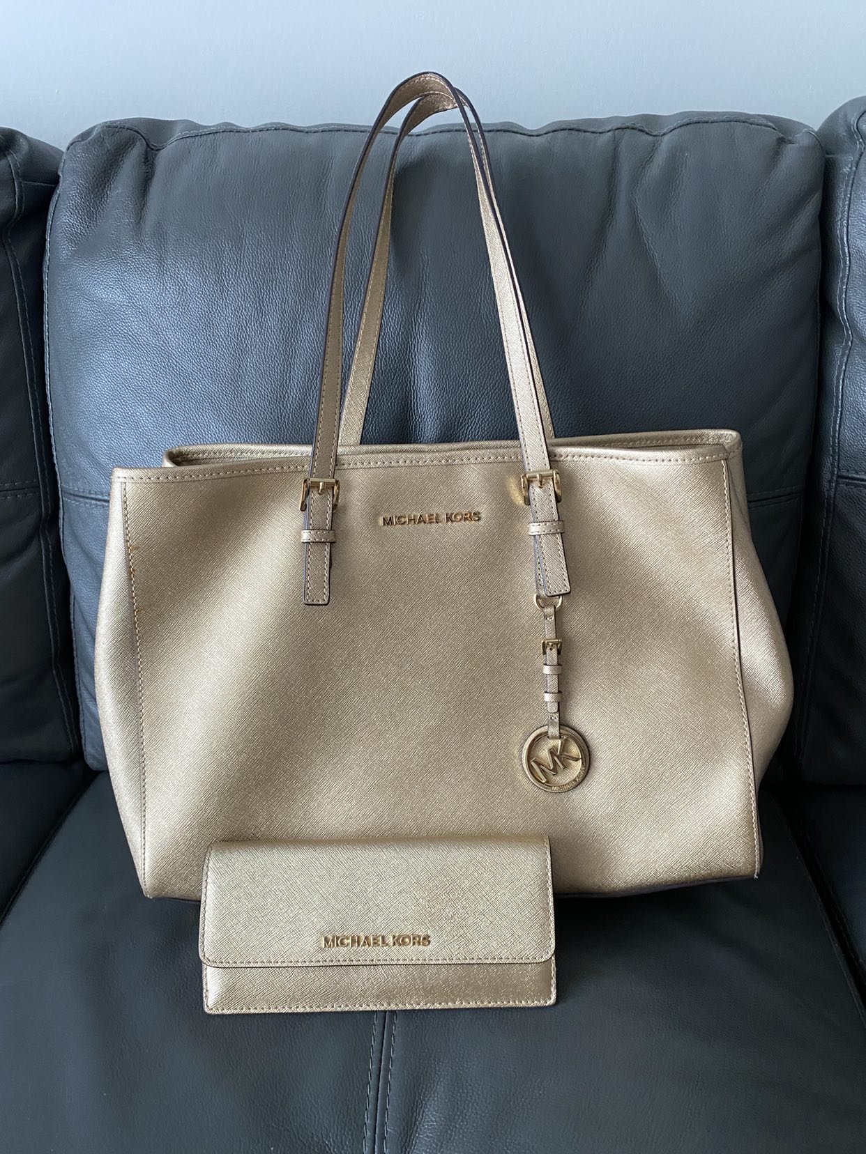 Michael Kors Gold Metallic Leather Bag - photo 2