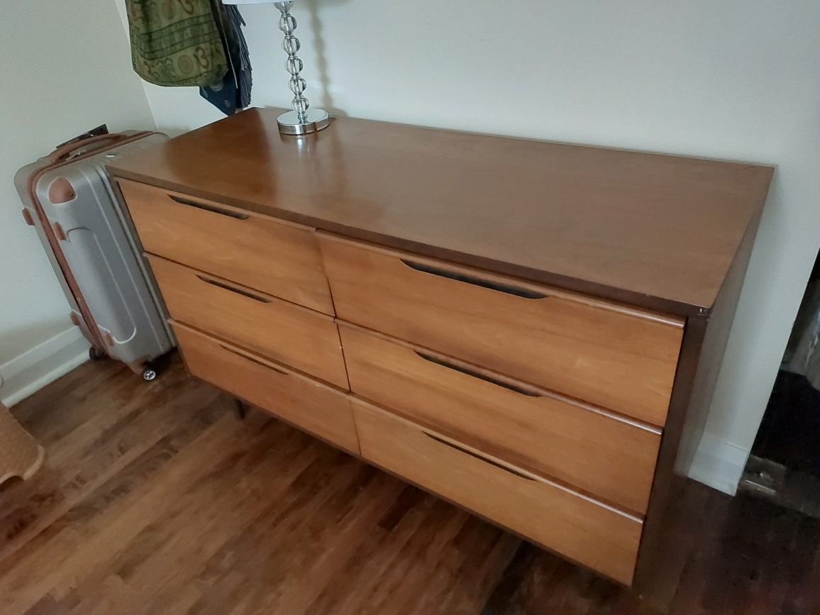 6 - Drawer Dresser