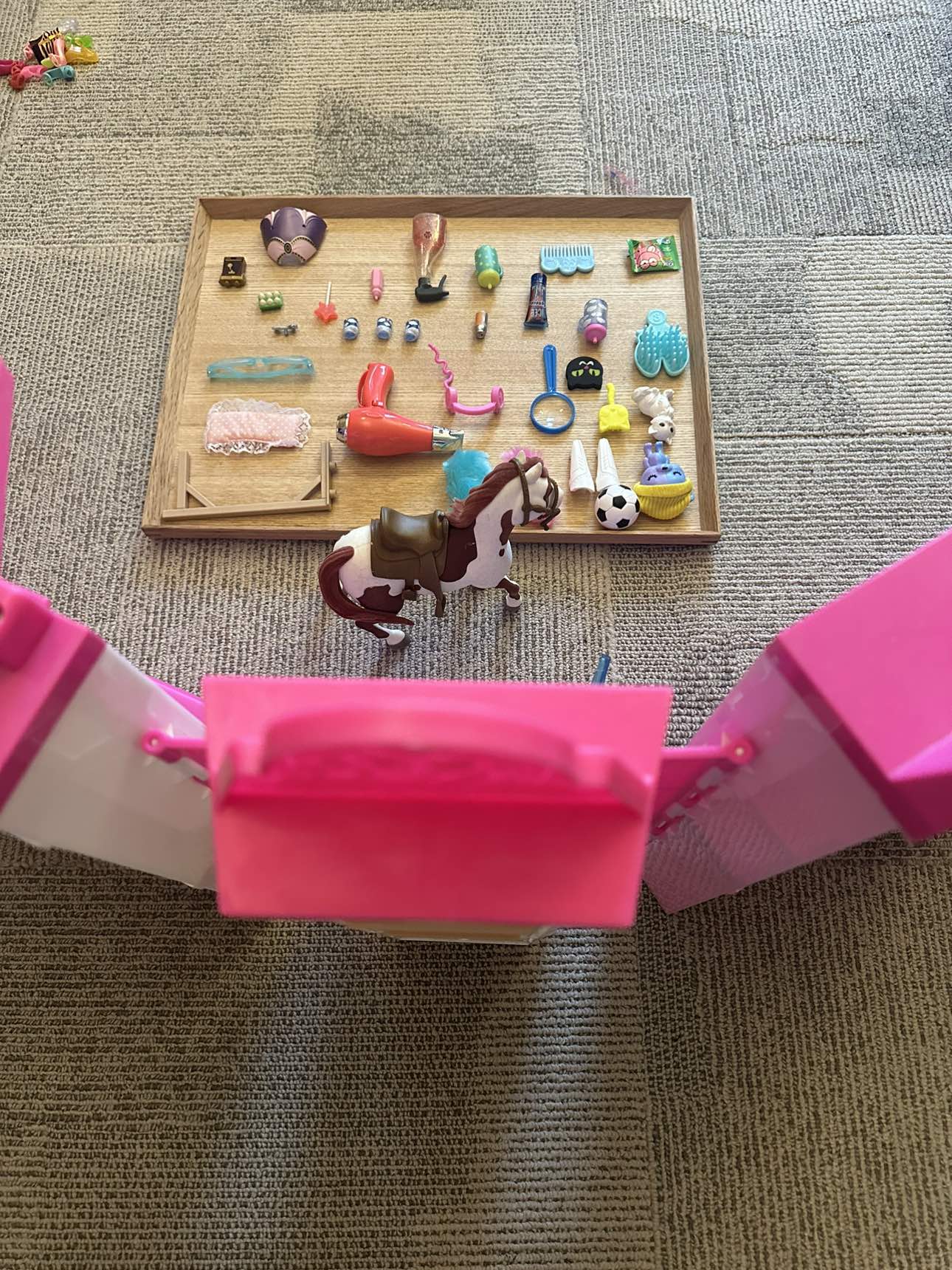 Make me an offer 🚨Barbie Dreamhouse Restaurant with accessories image indicator(4)