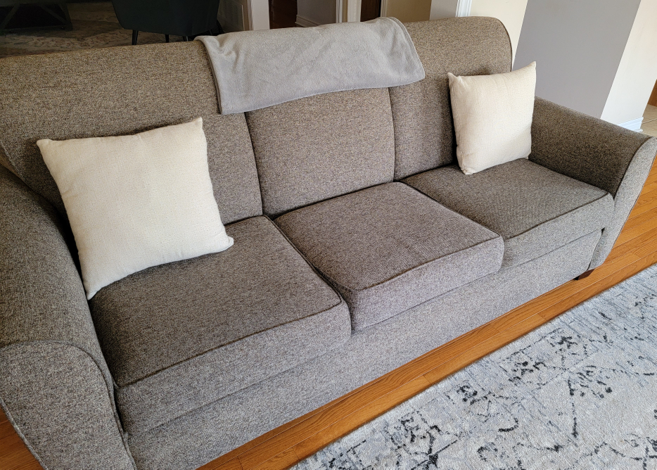 Sofa for sale (Leon's) - photo 2