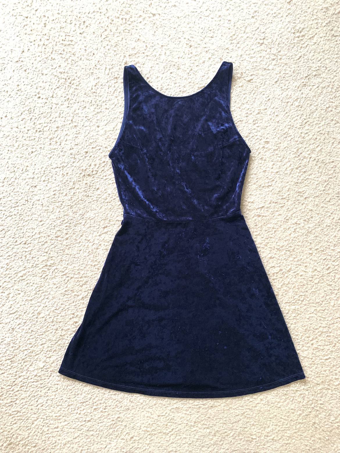 Velveteen Blue Dress image indicator(2)