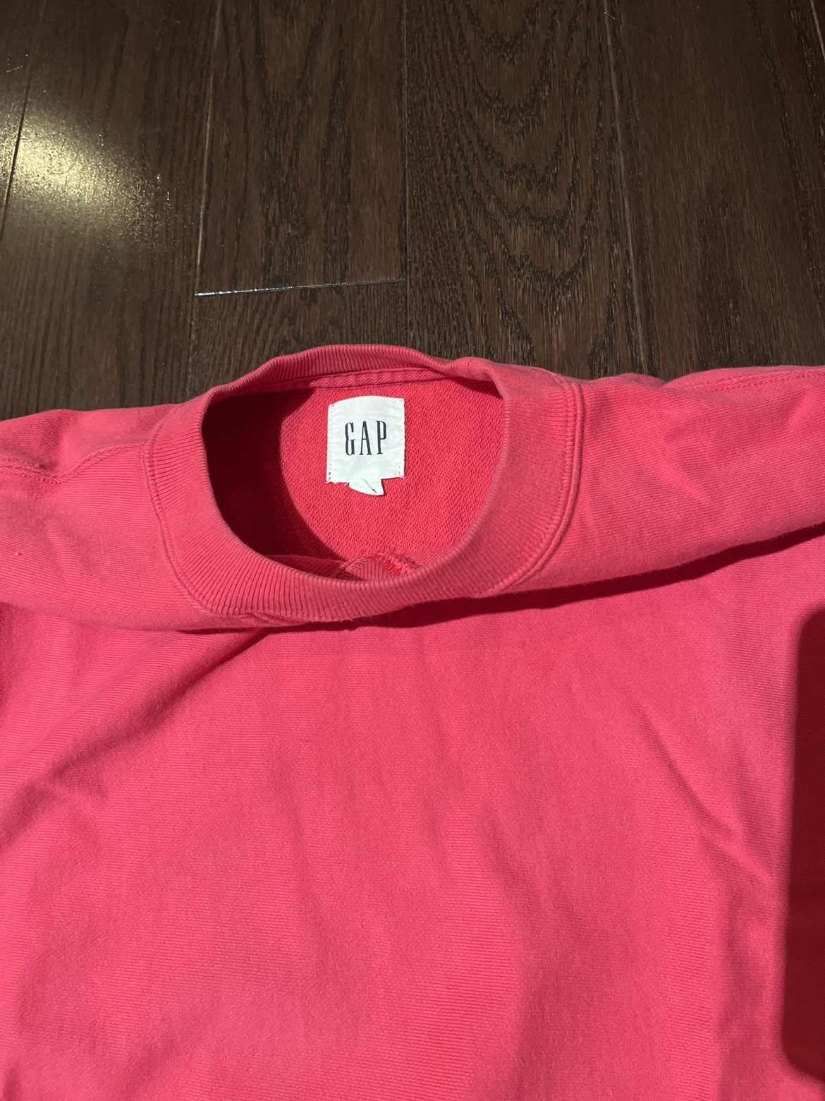 GAP pink sweatshirt Large image indicator(2)