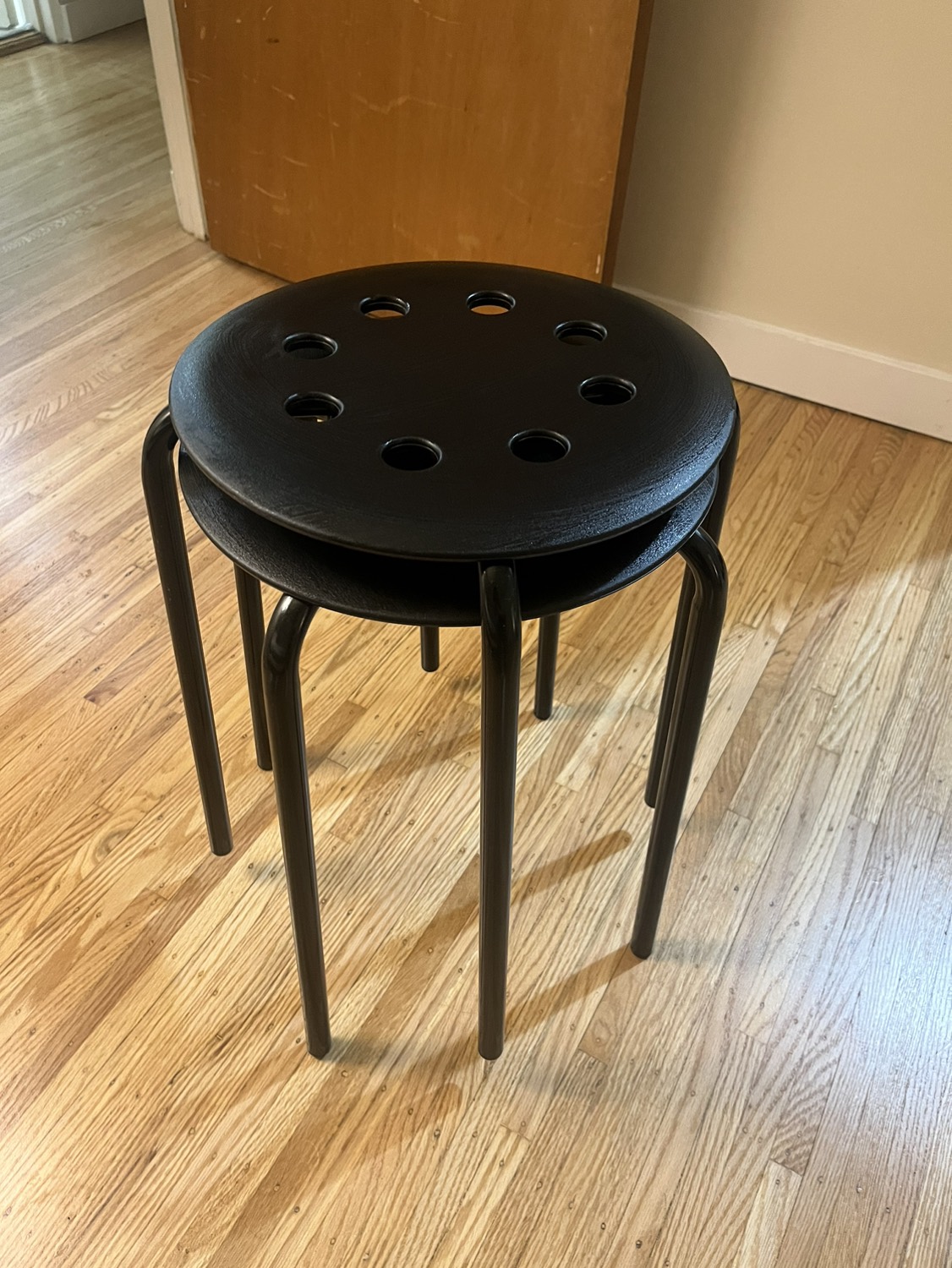 IKEA : Two Black Small Stools image indicator(3)