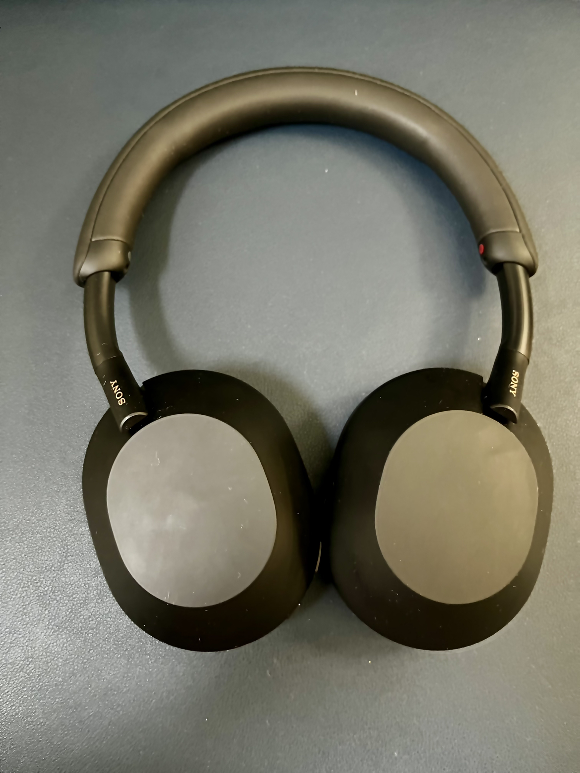 Sony 1000XM5 (Headphones only) thumbnail