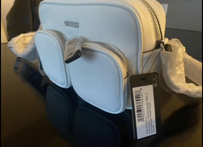 Guess - Crossbody - Brand New!! w/tags thumbnail