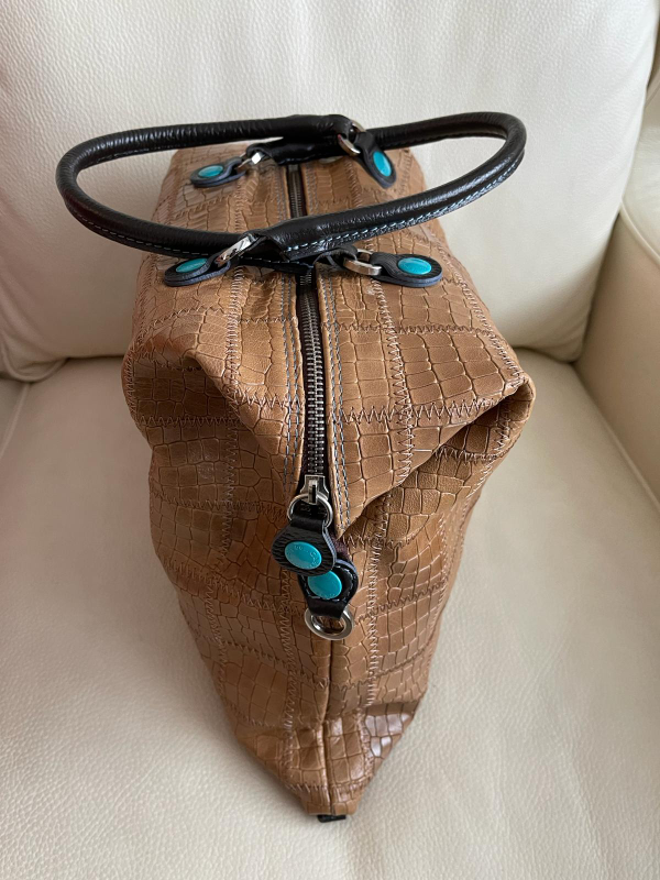 Transformable GABS Leather Bag - Made in Italy image indicator(2)