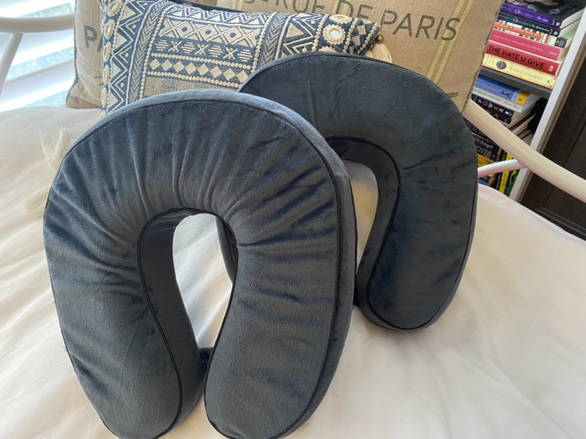 Travel pillow image indicator(2)