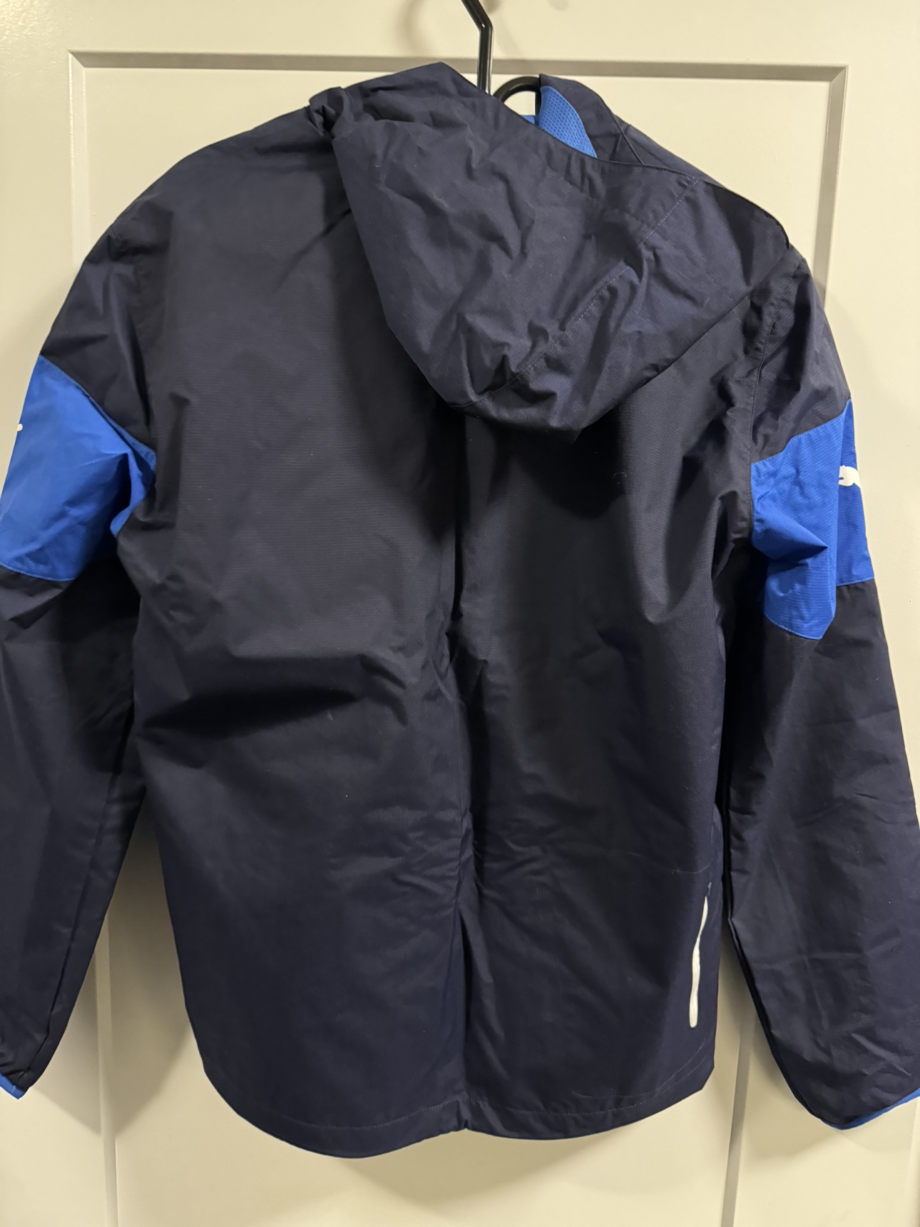 Puma Italian Team Jacket / Size M  / NEW image indicator(2)