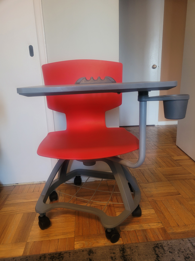 desk with chair - photo 2