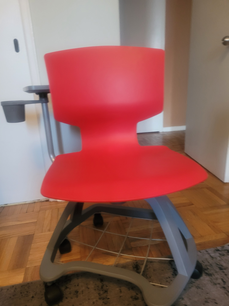desk with chair - photo 4