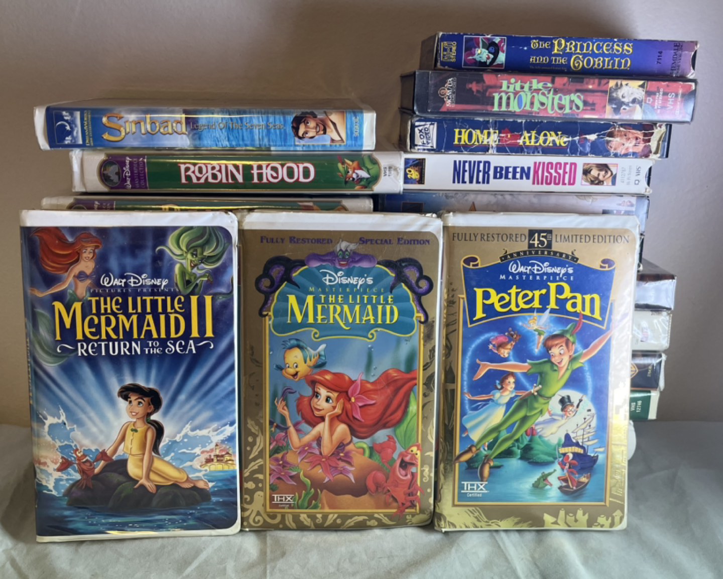 VHS movie lot - Disney & more image indicator(6)