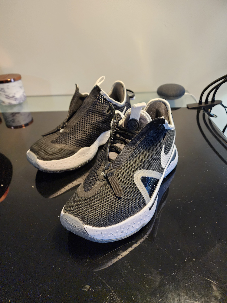 Nike PG 4 Black White Size 8 Men's