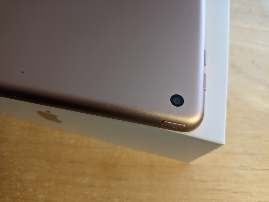 🏈iPad 6th generation Wifi 32GB Gold image indicator(4)