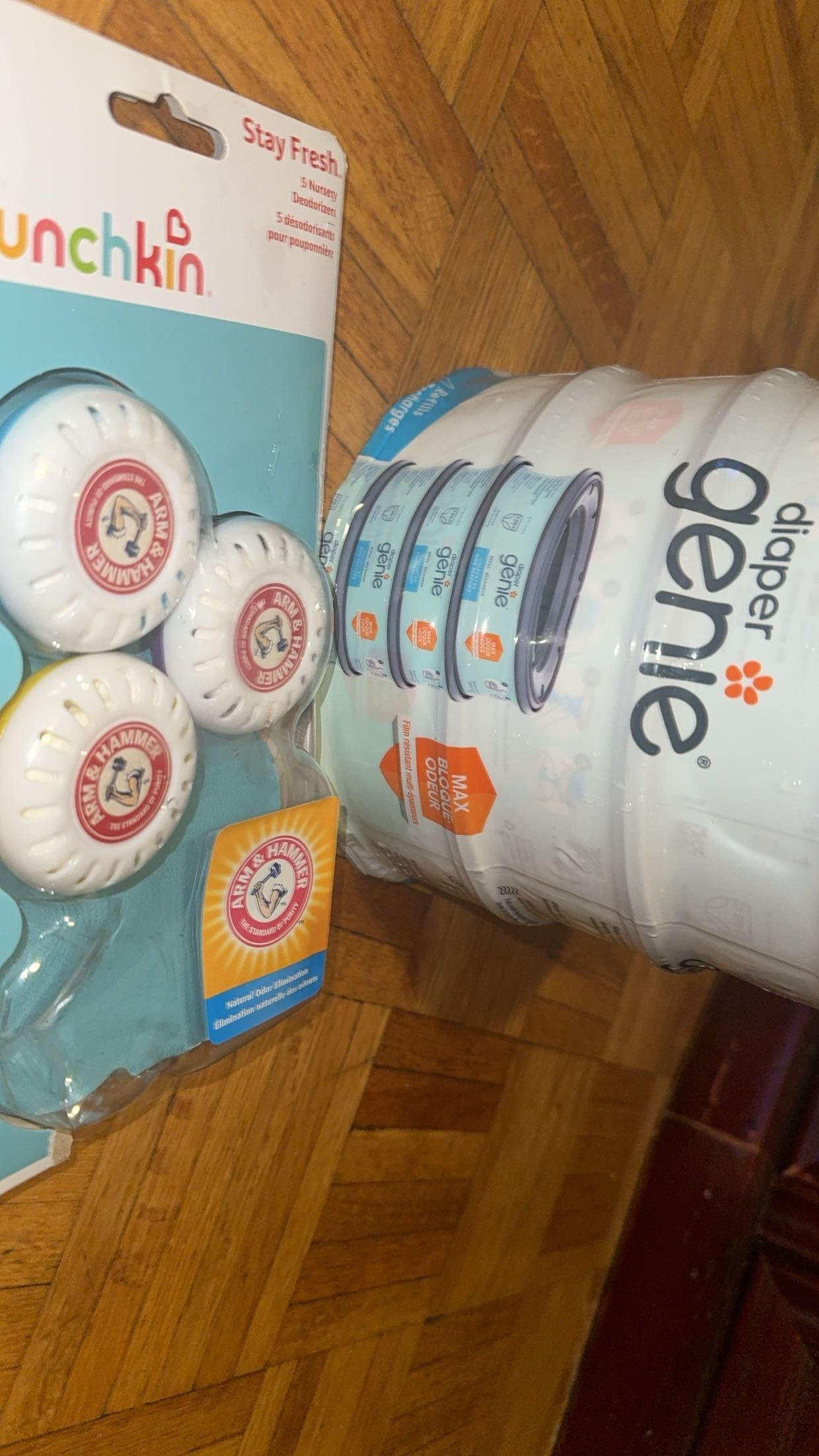 Diaper Genie Elite,3 new genie refill,3 Munchkins fragrance image indicator(4)