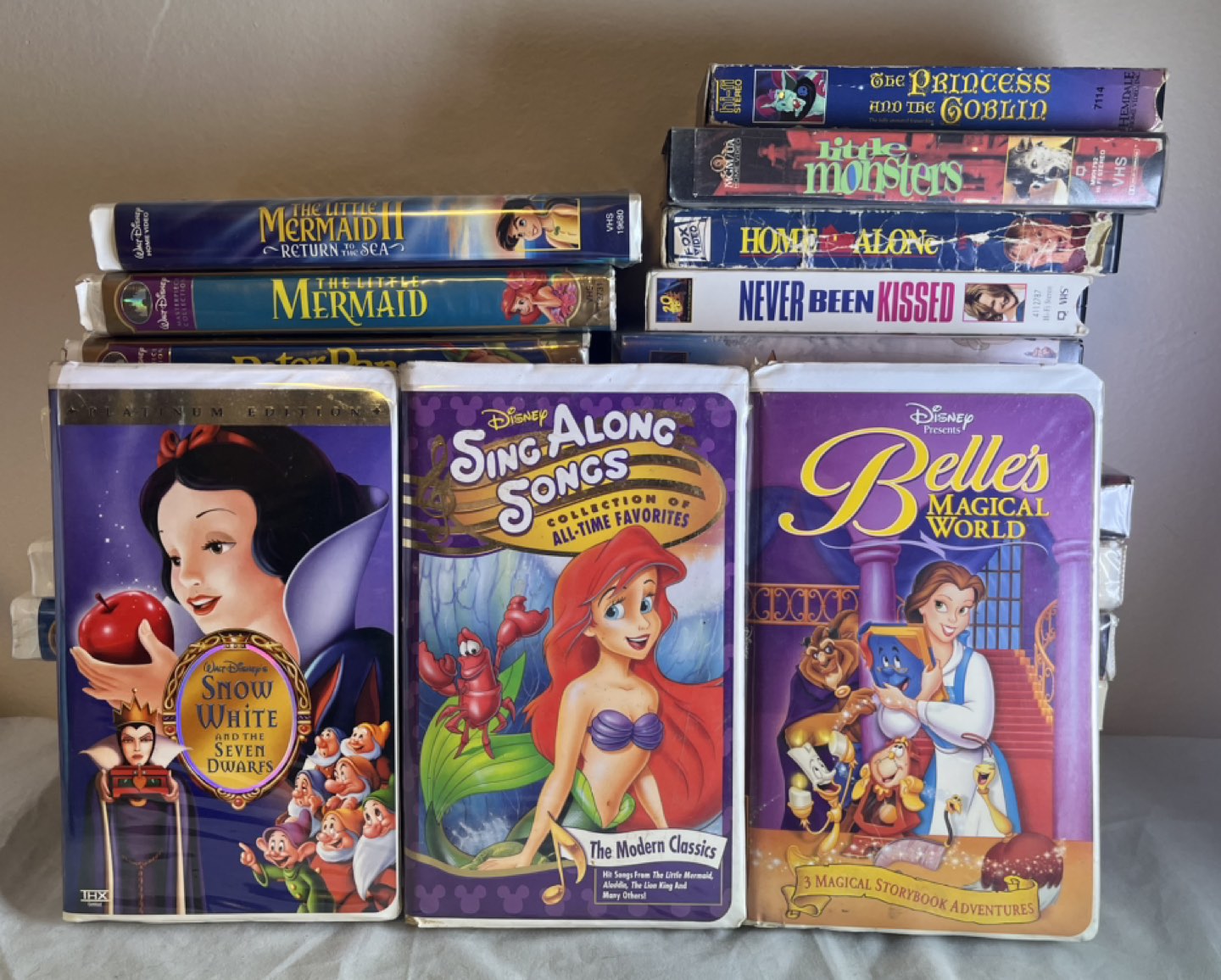 VHS movie lot - Disney & more image indicator(7)
