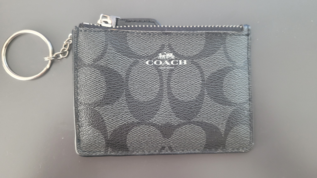 Coach Wallet ID case women wallet with key chain - photo 3