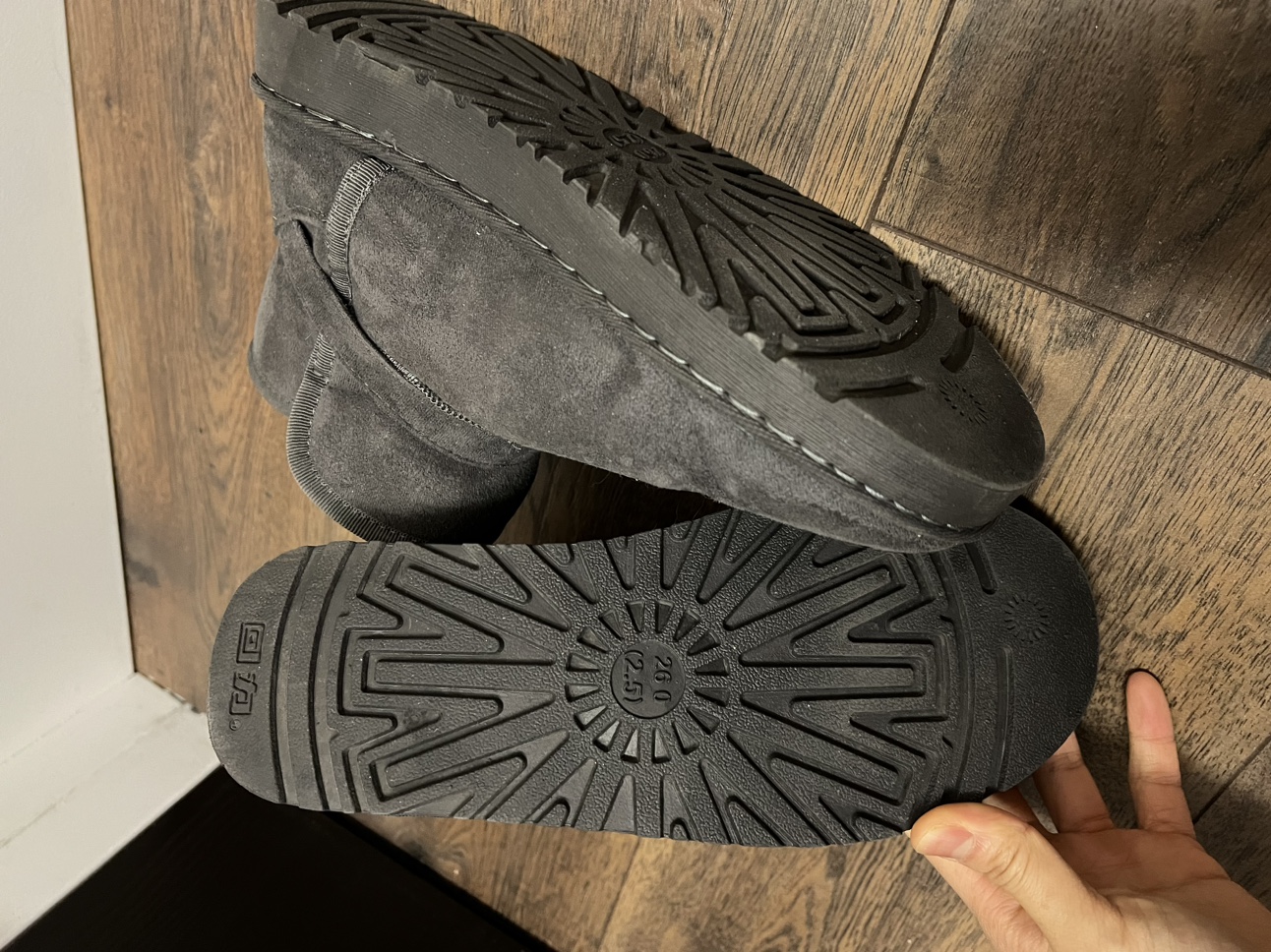 Ugg style winter boots size 9 - photo 4