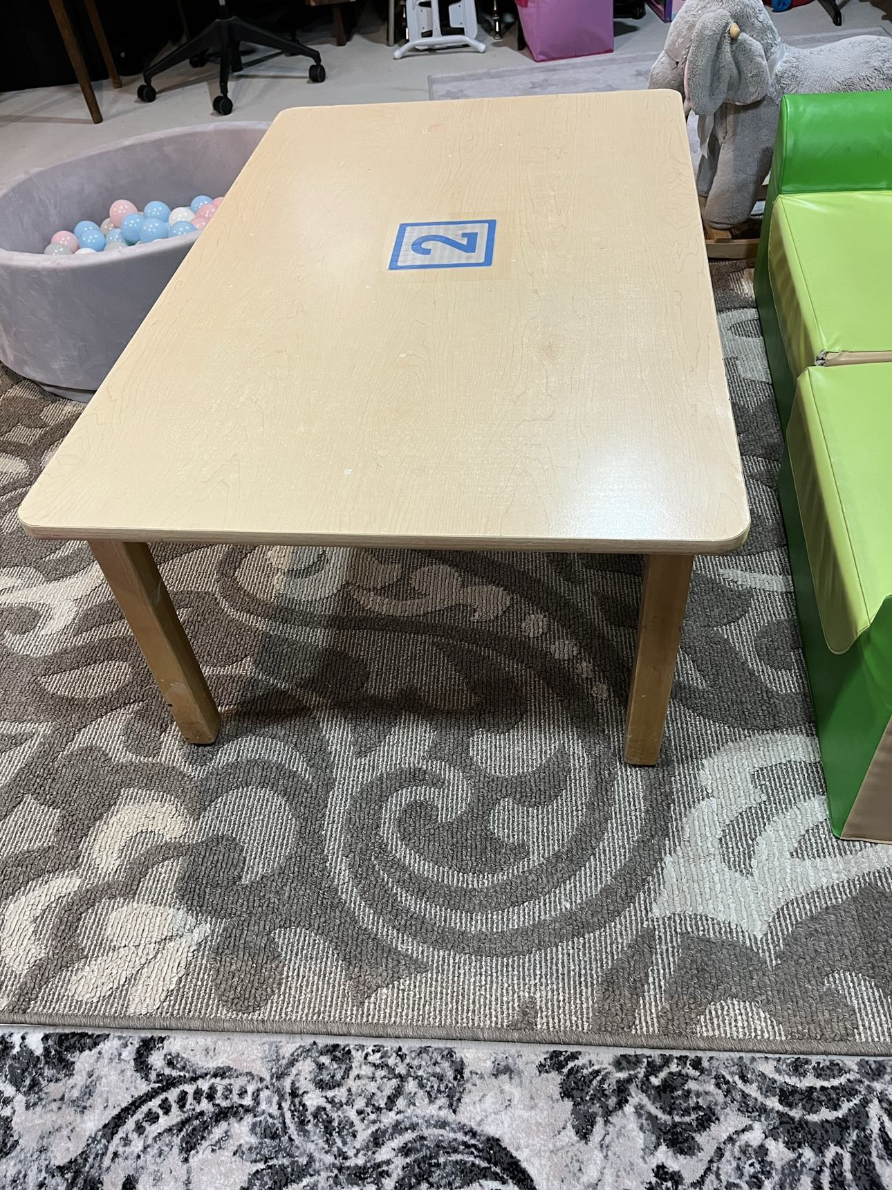 Kids table plus six chairs - photo 3