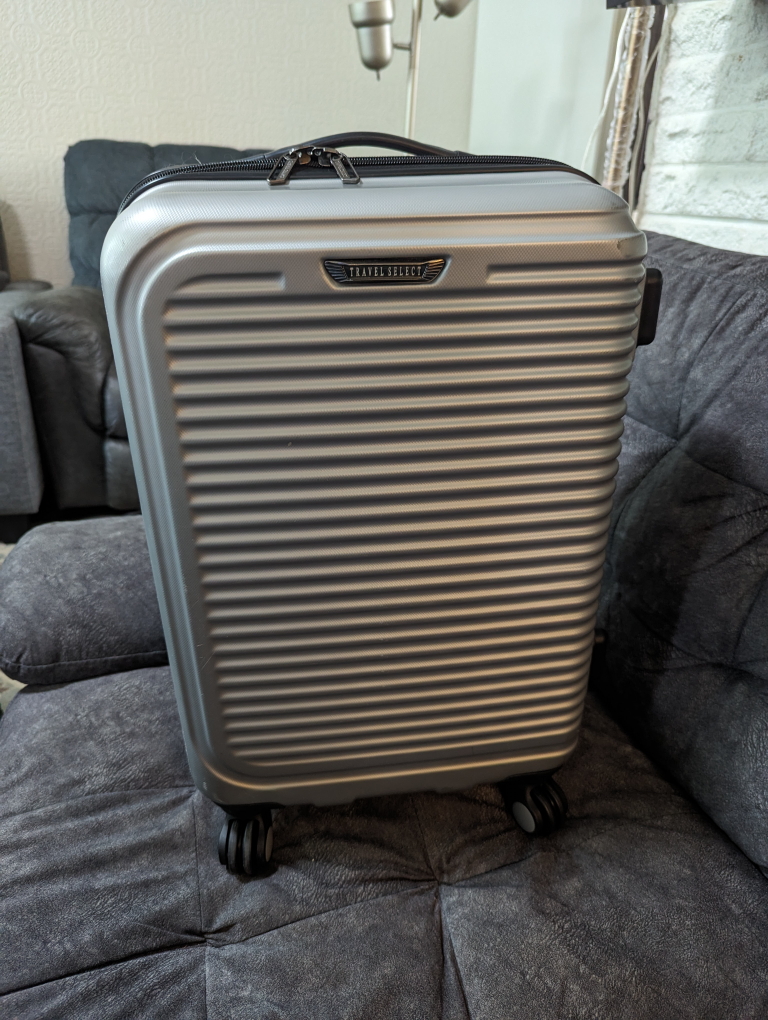 Carry on Suitcase - Travel Select