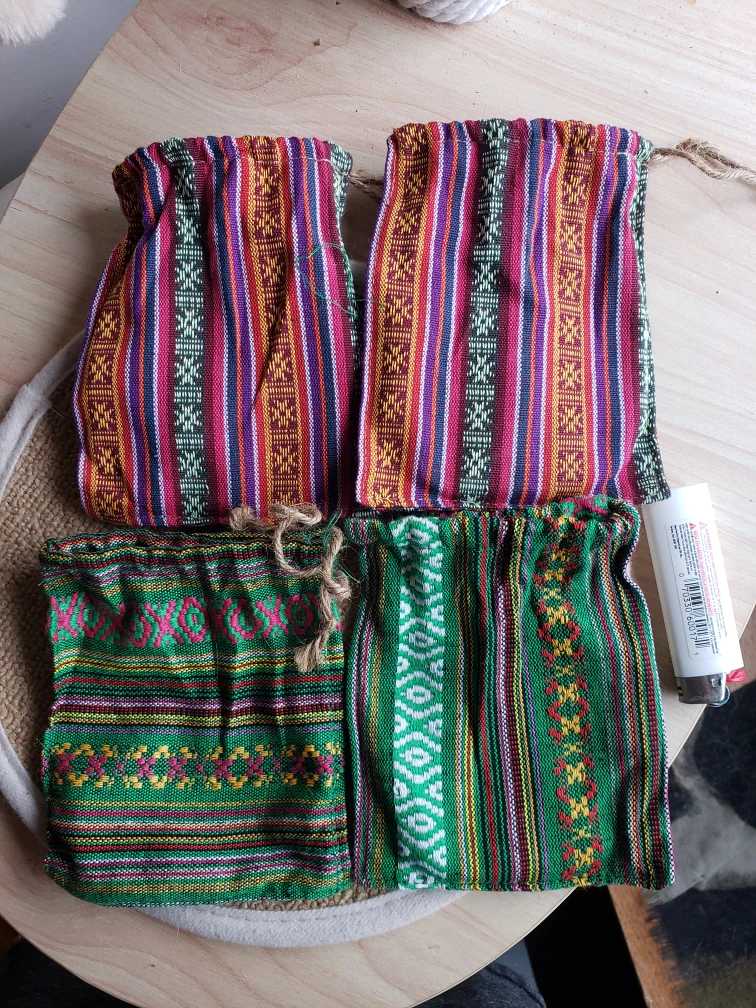 Cloth pouches thumbnail
