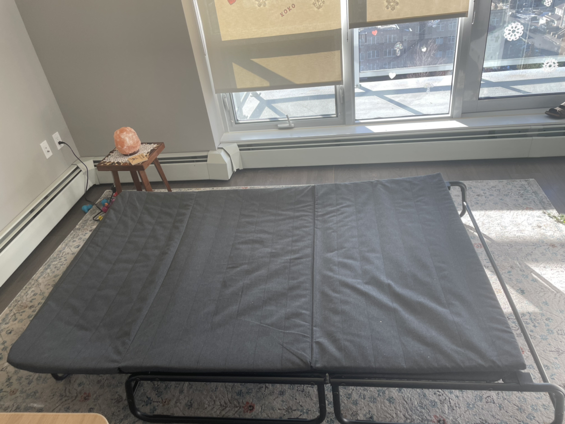 Free couch - photo 2