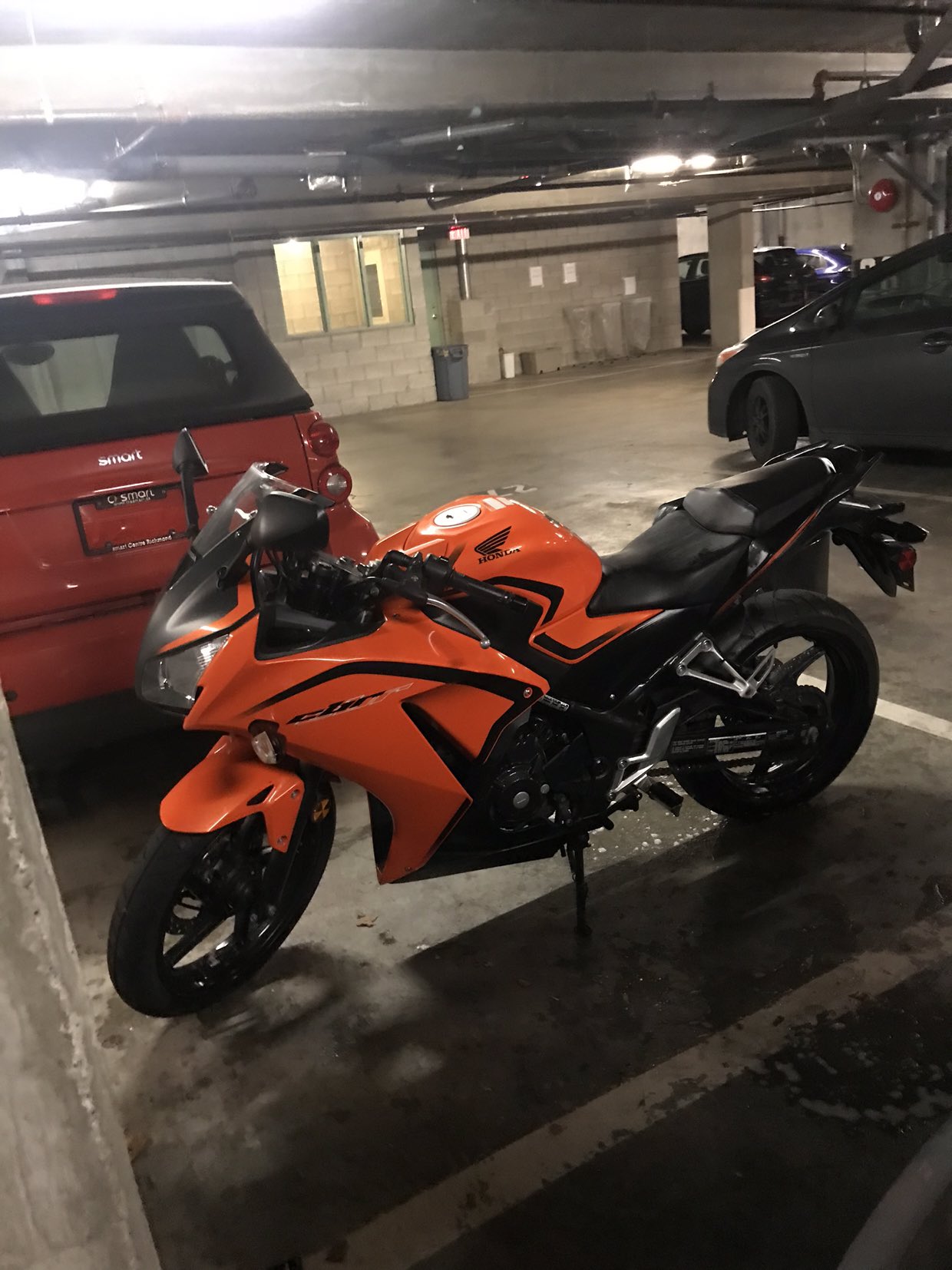 2017 Honda CBR 300R Candy Orange rare now image indicator(5)