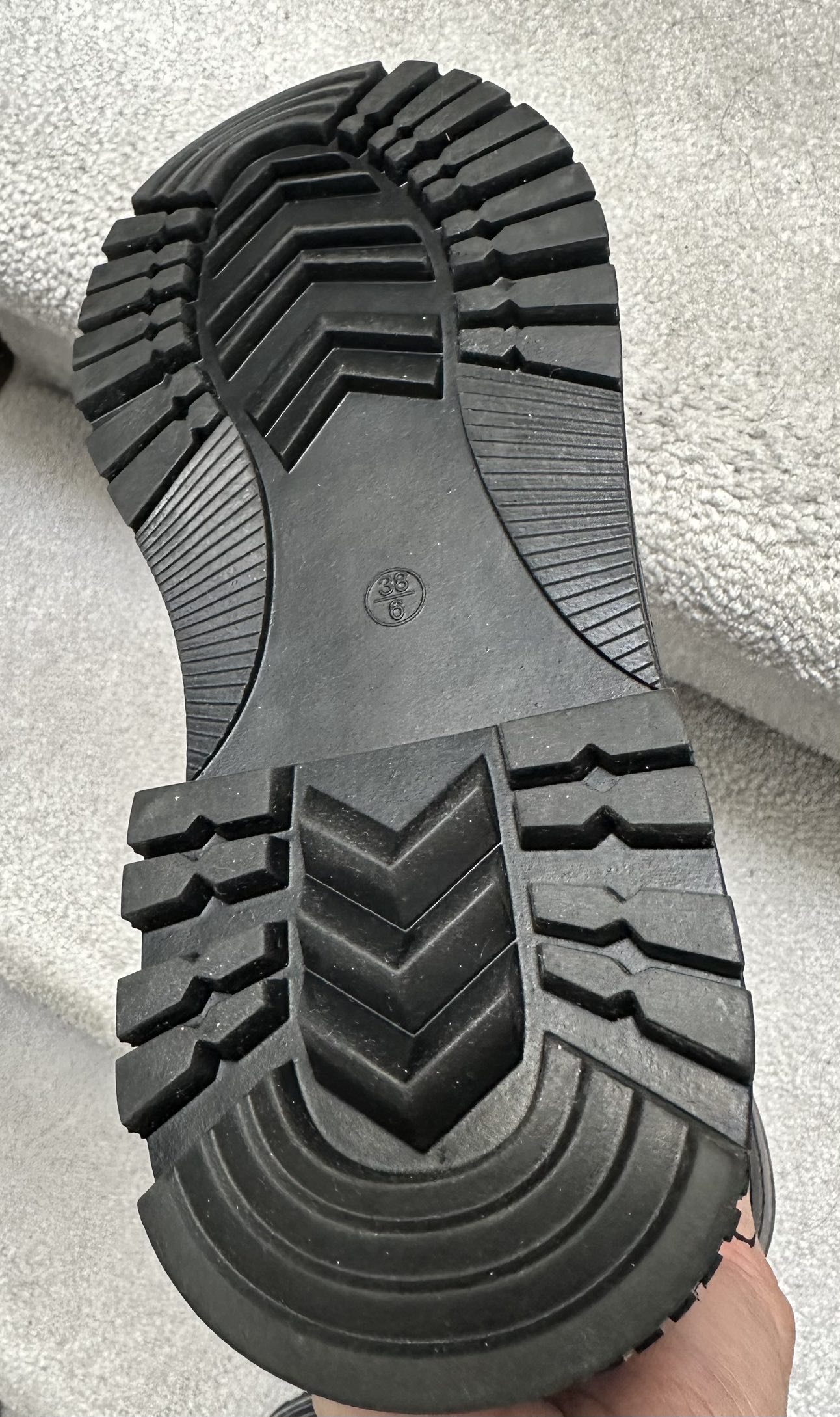 Ladies Black Leather Winter/Snow Boots image indicator(4)