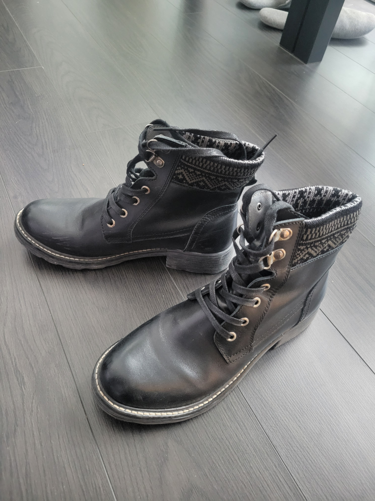 Black boots size 7 - photo 3