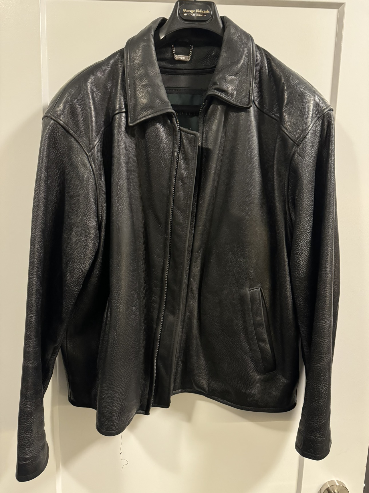 Danier Vintage Leather Jacket - Size L
