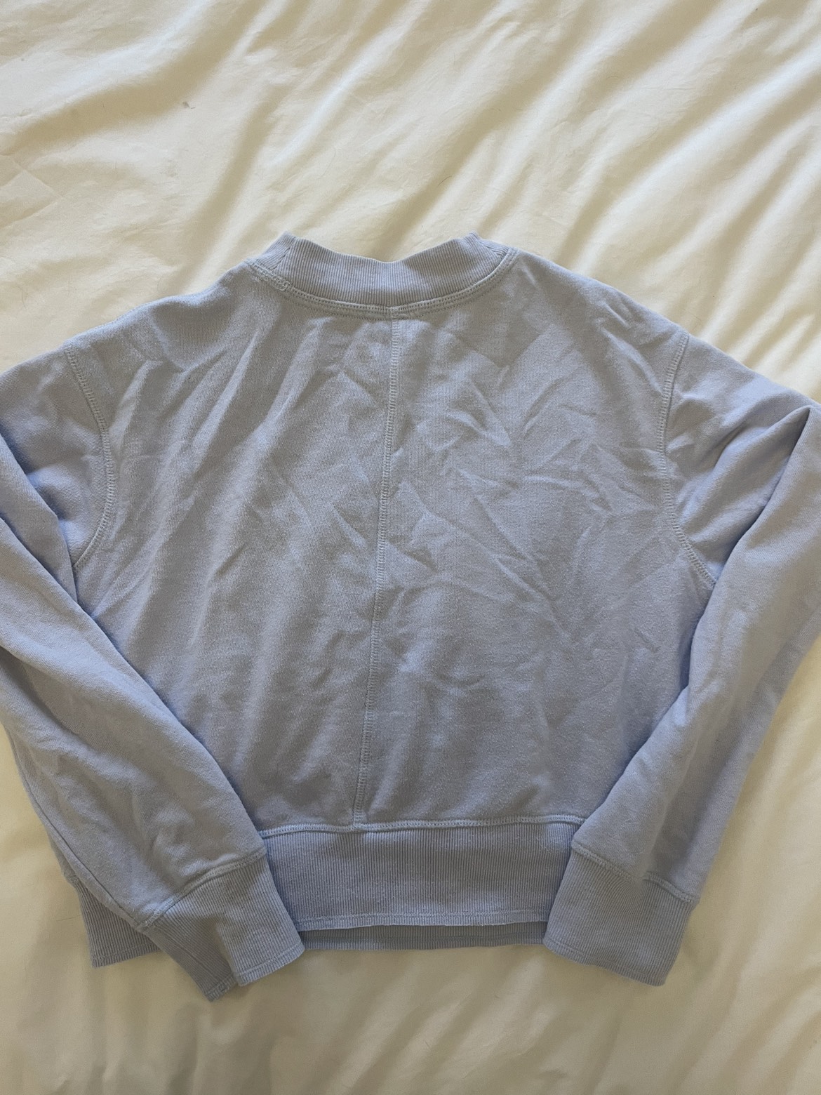 Calvin Klein sweater image indicator(3)