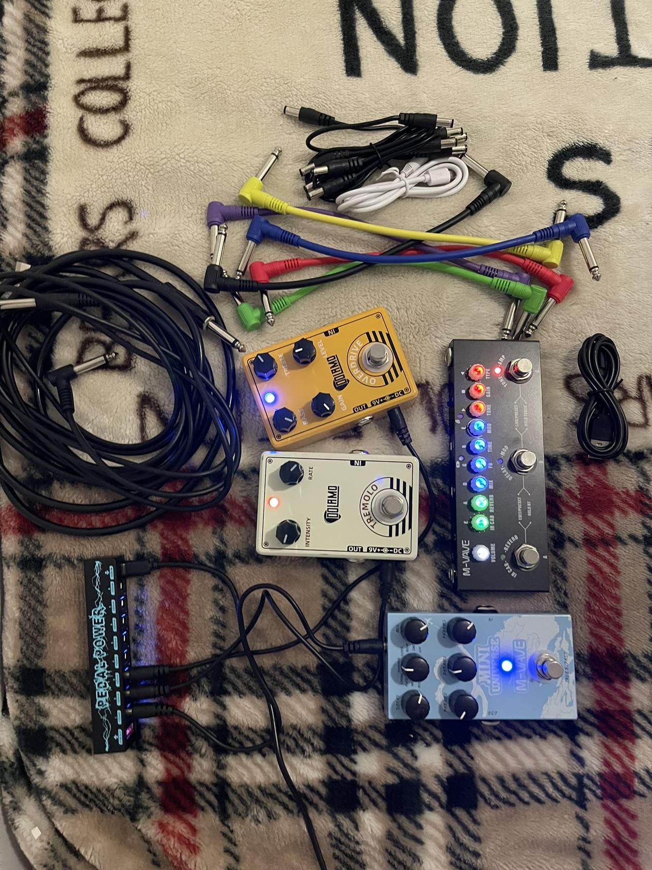 Guitar pedals and power supplies