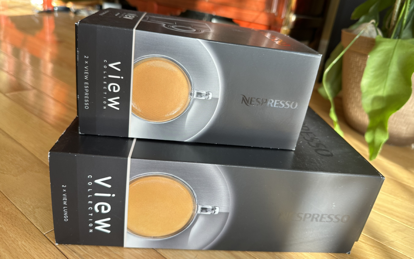 Nespresso 2 Lungo Cups, 2 Espresso cups with saucers image indicator(7)